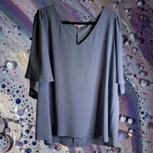 Andree by unit 2XL short angle wing sleeves gray polyester woman's blouse.
